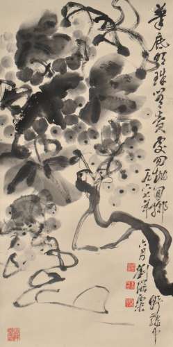 1896-1994 刘海粟葡萄水墨纸本立轴