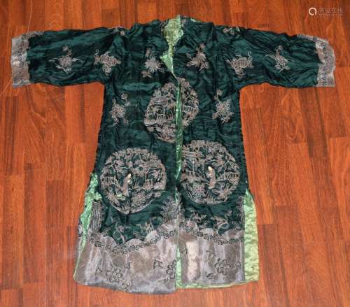 Chinese Embroidery Robe in Green Color
