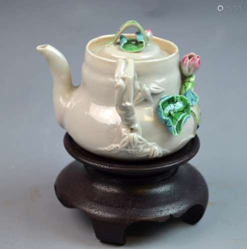 Chinese Famille Rose Porcelain Tea Pot w/ Lotus