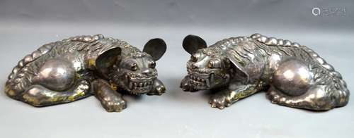 Pair of Chinese/Japanese Foo Dog