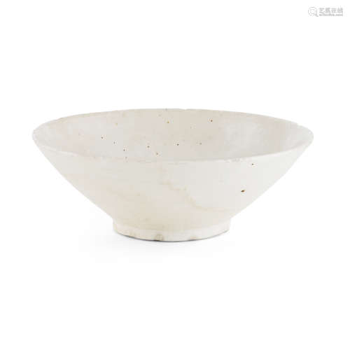 WHITE-GLAZED BOWL SONG DYNASTY