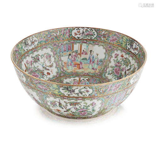 FAMILLE ROSE PUNCH BOWL QING DYNASTY, 19TH CENTURY