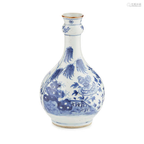 BLUE AND WHITE GARLIC-NECK BOTTLE VASE QING DYNASTY, 18TH CENTURY