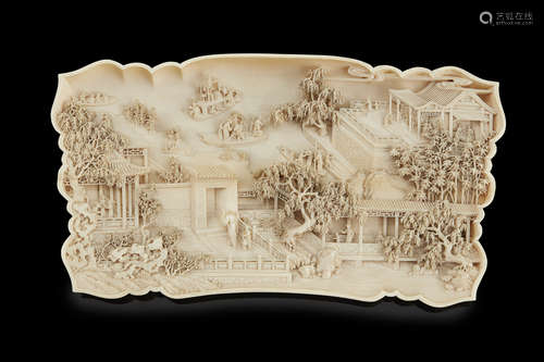 Y FINELY CARVED IVORY PANEL QING DYNASTY, LATE 19TH CENTURY