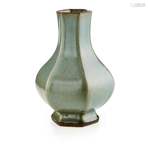 GREEN-GLAZED HEXAGONAL VASE MING DYNASTY