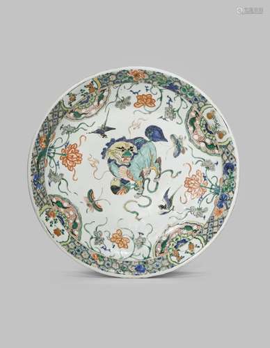 A LARGE CHINESE FAMILLE VERTE DISH