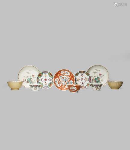 FIVE CHINESE FAMILLE ROSE TEA BOWLS AND SAUCERS