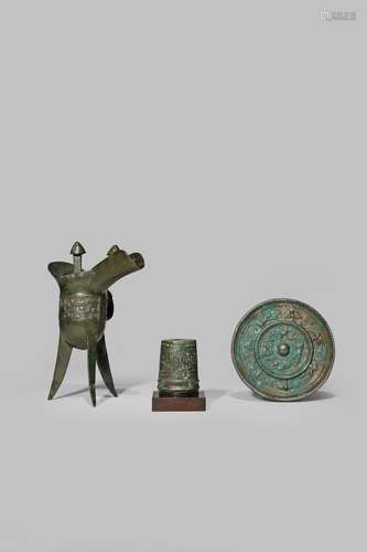 THREE CHINESE BRONZE ITEMS