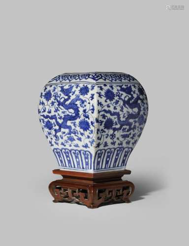 A CHINESE BLUE AND WHITE SQUARE SECTION VASE