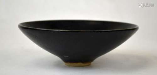 Chinese Black-Glazed Ceramic Flaring Leaf Bowl