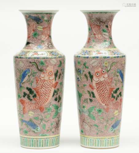 A pair of Chinese polychrome vases, decorated with fish, crab and flowers, H 45,5 cm
