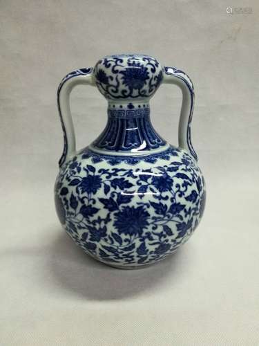 Chinese Blue/White Porcelain Vase