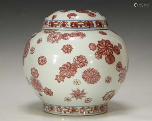 Chinese Copper Red Porcelain Cover Jar