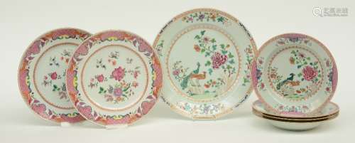 Seven Chinese famille rose plates and dishes, exportporcelain, decorated with birds and flower branches, Diameter 23,5 - 31,5 cm (chips on the rim and hairlines)