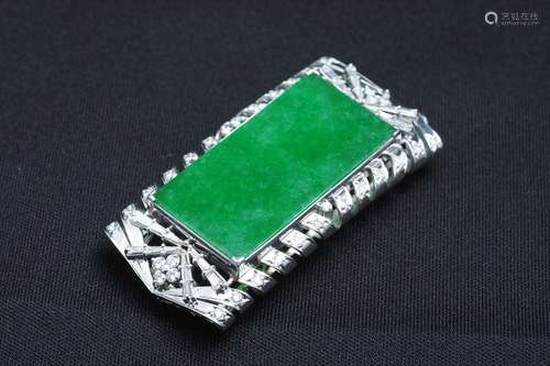 Jadeite Diamond Sash Clip