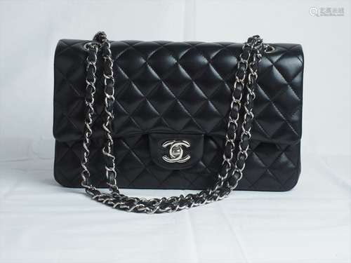 CHANEL Shoulder