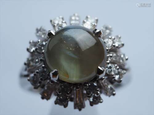 Chrysoberyl Cat's Eye Diamond Ring