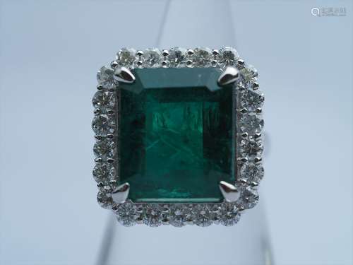 Emerald Diamond Ring