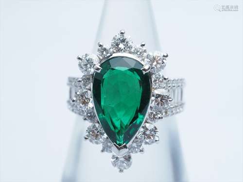 Emerald Diamond Ring