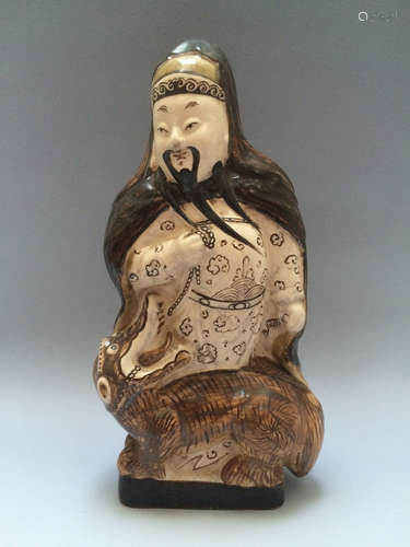 A CHINESE ANTIQUE CIZHOU WARE FIGURE