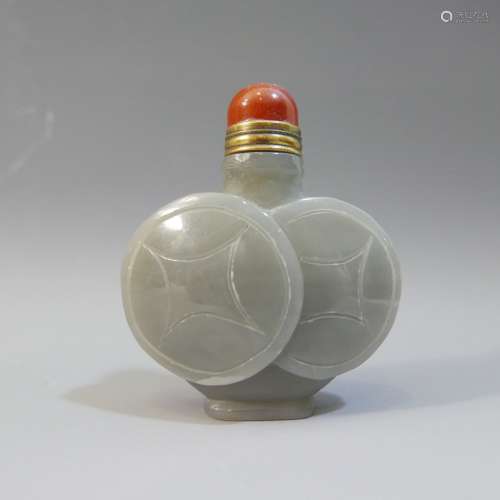 ANTIQUE CHINESE CARVED AGATE SNUFF BOTTLE - 19TH CENTURY