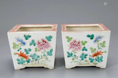 PAIR OF CHINESE FAMILLE ROSE SQUARE PLANTERS