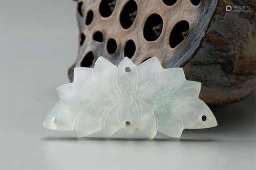 CHINESE JADEITE LOTUS PENDANT