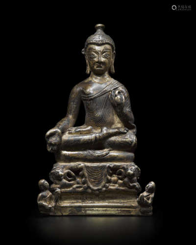 克什米尔 七/八世纪 铜错银佛像