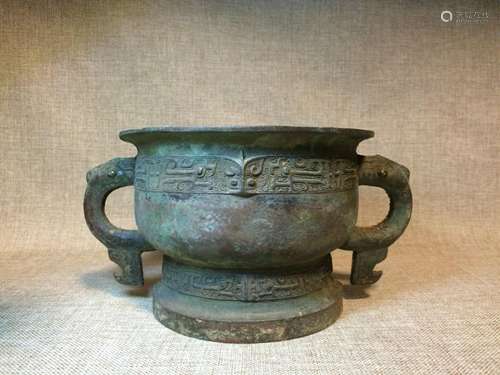 CHINESE BRONZE FOOD VESSEL GUI