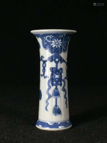 CHINESE BLUE WHITE GU VASE