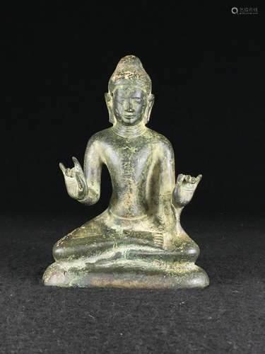 CHINESE BRONZE FIGURE OF BUDDHA