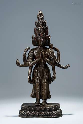 18 CENTURY CHINESE BRONZE FIGURE OF AVALOKITESVARA