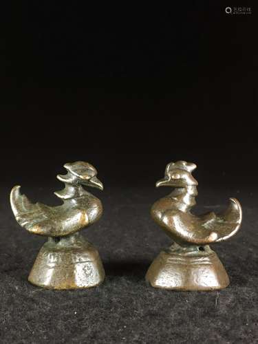 GROUP OF 2 CHINESE BRONZE ROOSTERS