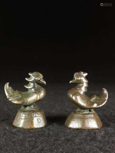 GROUP OF 2 CHINESE BRONZE ROOSTERS