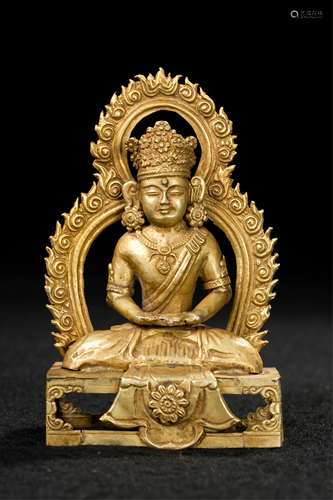 CHINESE GOLD FIGURE OF SITTING BUDDHA