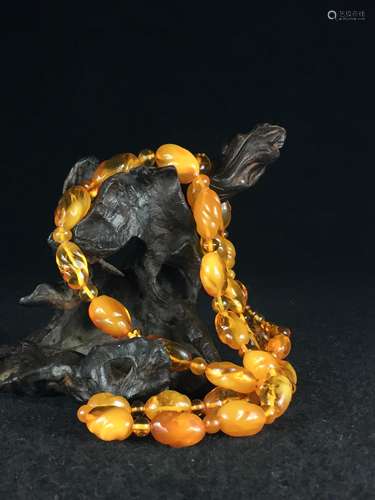 CHINESE HONEY AMBER BEADS NECKLACE