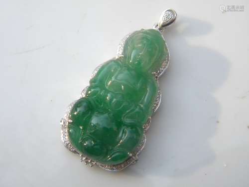 18K Gold Diamond Green Jadeite Guanyin Pendant