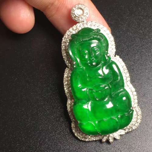 18K Gold Diamond Green Jadeite Guanyin Pendant