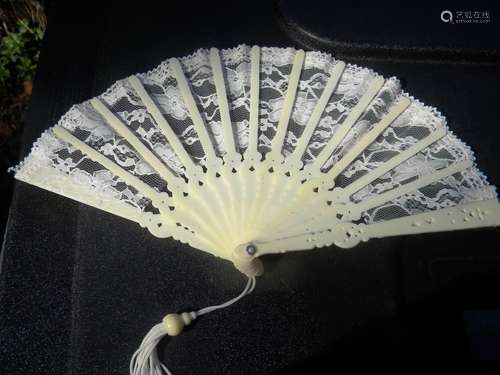 Vintage Lace Fan