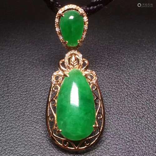 18K Gold Natural Green Jadeite Pendant