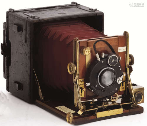 1900年作代 木质折叠相机