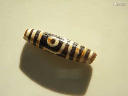 ANTIQUE TIBET DZI BEAD with Zhu Sha Dot