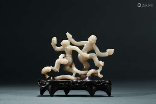 A jade openwork carving of 'dancing figures'