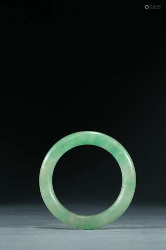 A translucent jadeite bangle