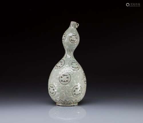 KOREAN GORYEO CELADON DOUBLE GOURD POTTERY BOTTLE