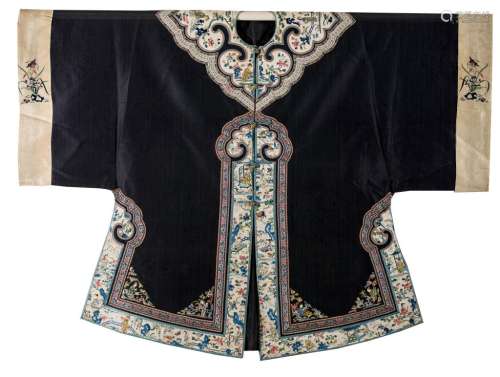 BLACK GROUND KESI EMBROIDERED LADY'S ROBE