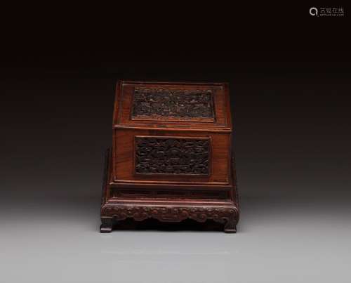 HUALI SEAL BOX WITH COLOURED WOOD APPLIQUES