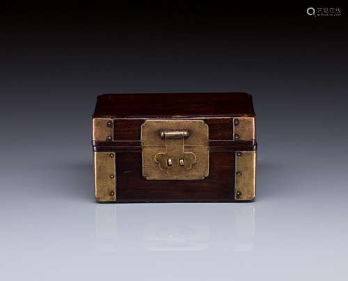 SMALL ZITAN WOOD DOCUMENT BOX