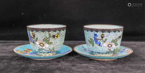 PAIR OF CHINESE QING CLOISONNÉ CUPS AND SAUCERS