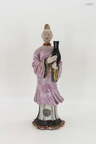 CHINESE FAMILLE ROSE PORCELAIN FIGURE